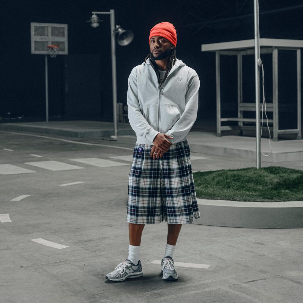 Amin&eacute; wearing ABZORB 1890 for Grey Days